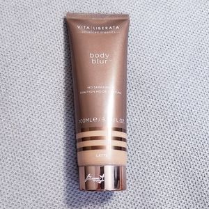 Body Blur moisturizers - HD Skin Finish